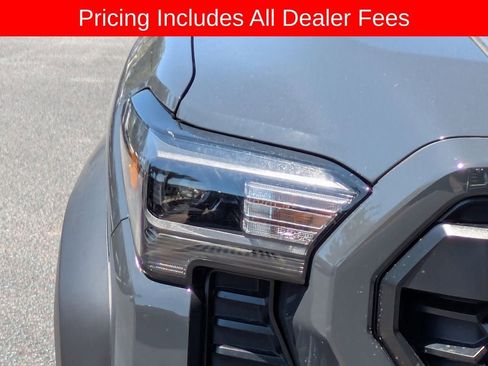New 2025 Toyota Tacoma TRD Off-Road AWD/4WD image 11