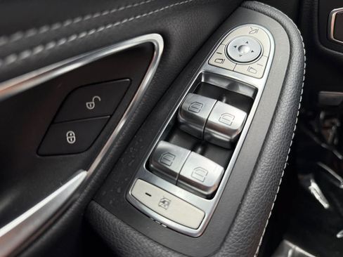 Used 2016 Mercedes-Benz C 300 4MATIC Sedan image 26