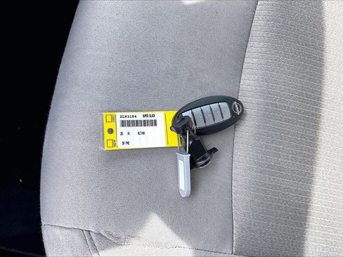 Used 2025 Nissan Altima 2.5 SV FWD image 30