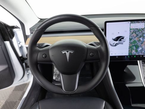 Used 2019 Tesla Model 3 Long Range image 30