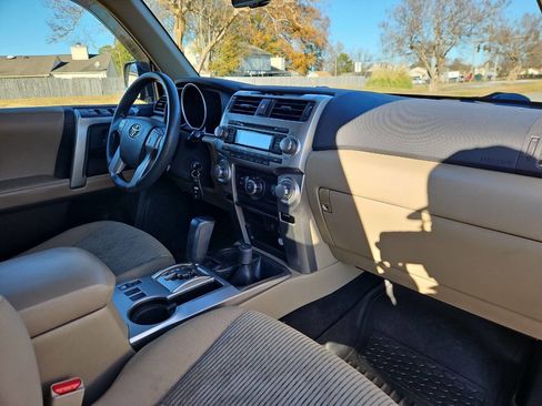 Used 2011 Toyota 4Runner SR5 image 15