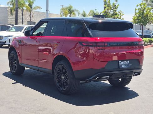Used 2024 Land Rover Range Rover Sport SE AWD/4WD image 8