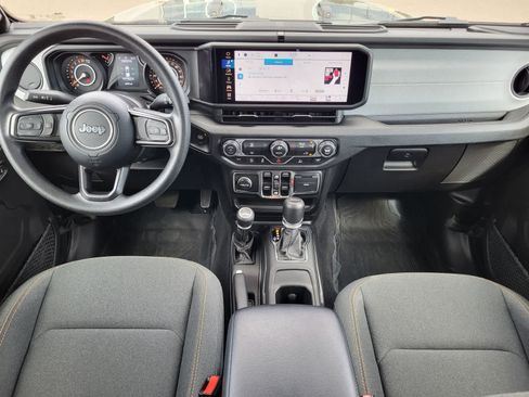 Used 2025 Jeep Gladiator Sport AWD/4WD image 24