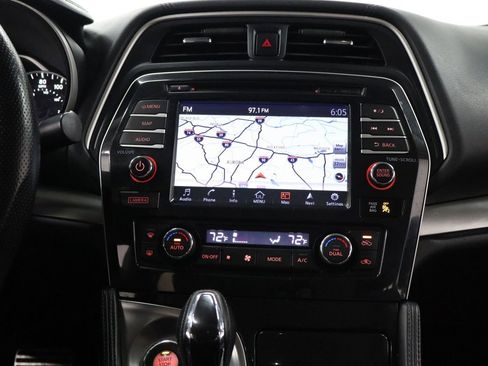 Used 2017 Nissan Maxima SR w/ Midnight Edition FWD image 33