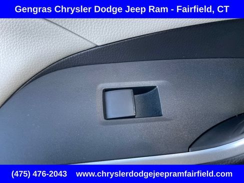 Used 2021 Toyota RAV4 XLE w/ Convenience Package AWD/4WD image 36