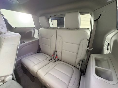 Used 2019 GMC Acadia SLT FWD image 50