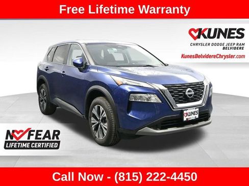 Used 2023 Nissan Rogue SV image 1
