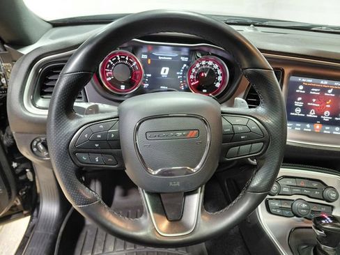 Used 2022 Dodge Challenger R/T Scat Pack RWD image 38