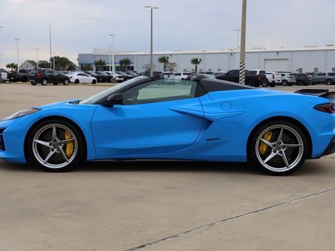 Certified 2025 Chevrolet Corvette E-Ray w/ ZER Performance Package image 5