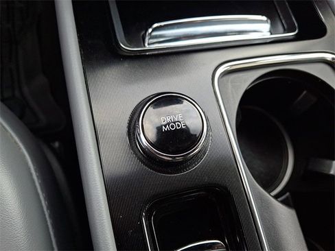 Used 2021 Lincoln Corsair w/ Equipment Group 101A image 23