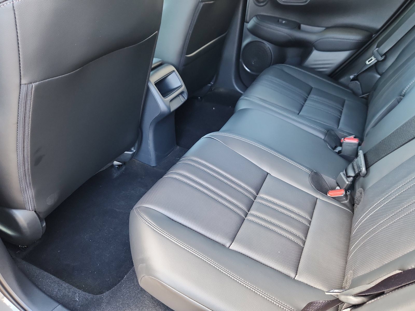New 2027 Honda HR-V EX-L image 6