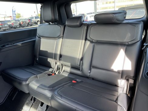 New 2026 Ford Expedition Max Platinum image 26