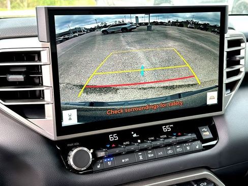 Used 2025 Toyota Tundra Limited image 15