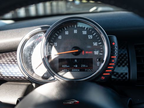 Used 2015 MINI Cooper S image 27