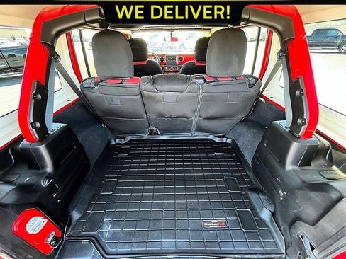 Used 2021 Jeep Wrangler Unlimited Rubicon AWD/4WD image 17
