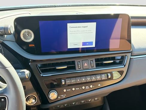 New 2025 Lexus ES 350 w/ Premium Package image 28