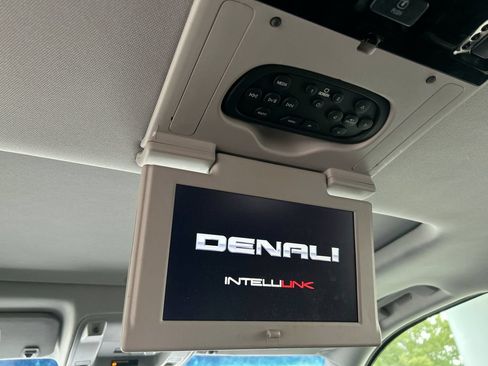 Used 2019 GMC Yukon XL Denali w/ Denali Ultimate Package RWD image 40