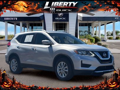 Used 2017 Nissan Rogue SV