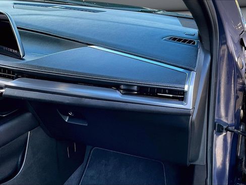 Used 2024 Cadillac XT4 Premium Luxury image 24