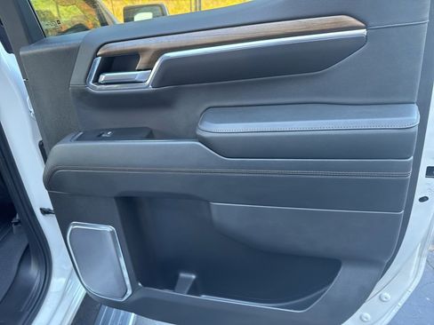 Used 2023 Chevrolet Silverado 1500 High Country w/ High Country Premium Package image 14