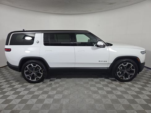 Used 2025 Rivian R1S Adventure AWD/4WD image 6