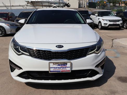 Used 2020 Kia Optima LX FWD image 2