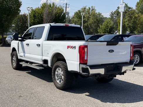 Used 2024 Ford F250 XLT AWD/4WD image 7