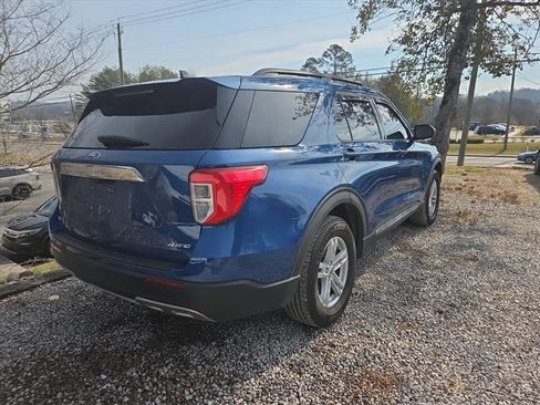 Used 2021 Ford Explorer XLT w/ Equipment Group 202A image 5