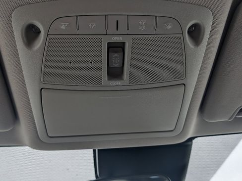 Used 2019 Nissan Rogue SV w/ Sun & Sound Touring Package image 47