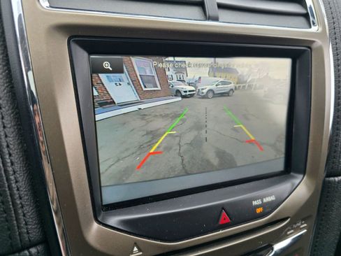 Used 2013 Lincoln MKX AWD image 19