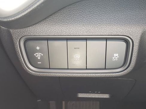 Certified 2022 Kia Soul LX FWD image 29