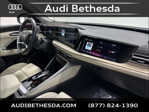 Certified 2025 Audi Q5 Prestige AWD/4WD image 11