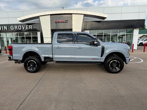 Used 2025 Ford F250 Platinum w/ Tremor Off-Road Package AWD/4WD image 31