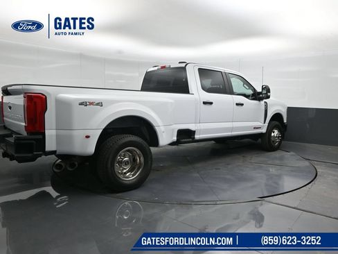 Used 2025 Ford F350 XL AWD/4WD image 2
