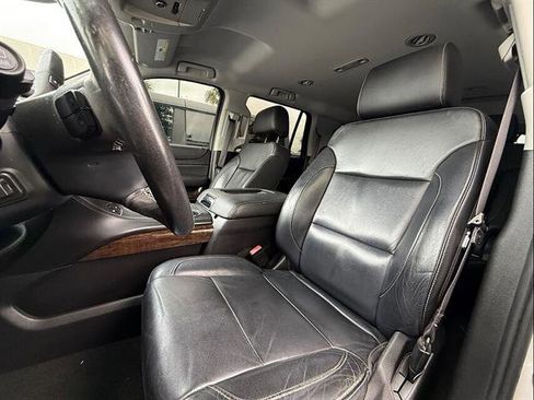 Used 2016 Chevrolet Tahoe LT w/ Luxury Package RWD image 5