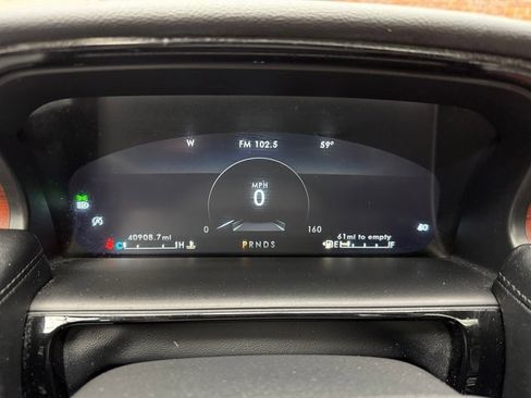 Used 2022 Lincoln Nautilus Reserve w/ Class II Trailer Tow Package image 15