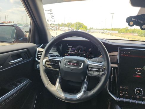 Certified 2026 GMC Acadia Elevation w/ Black Edition FWD image 13