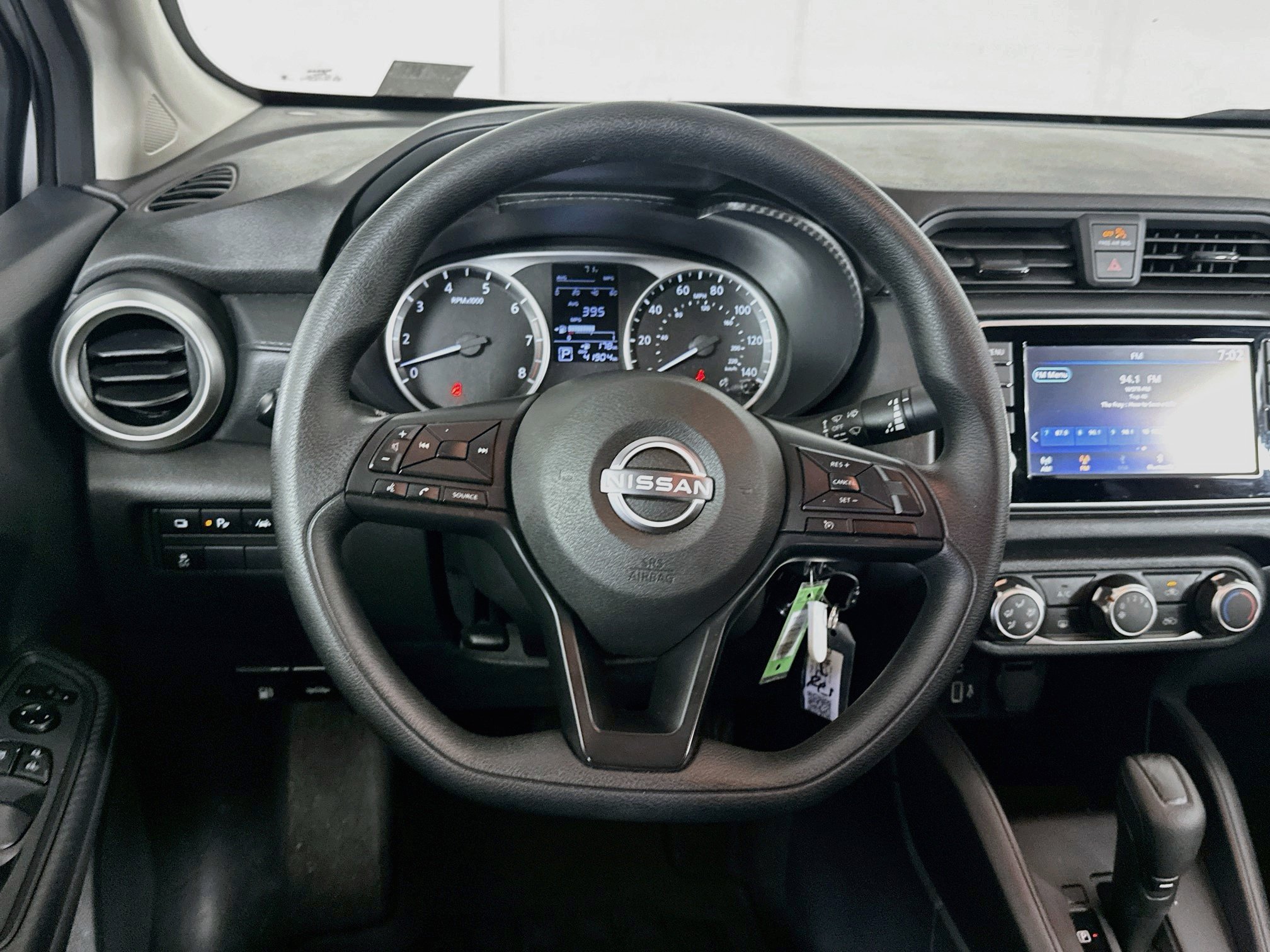 Used 2025 Nissan Versa S FWD image 17
