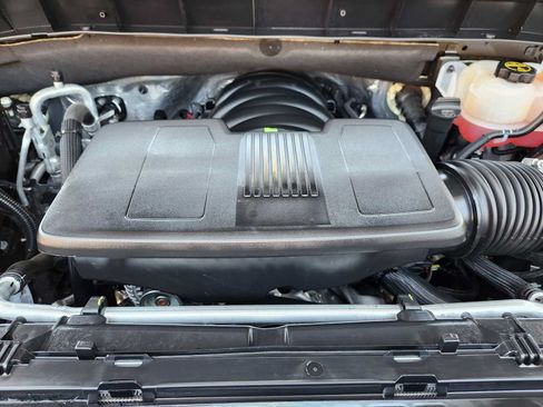Used 2025 Chevrolet Silverado 1500 RST AWD/4WD image 29