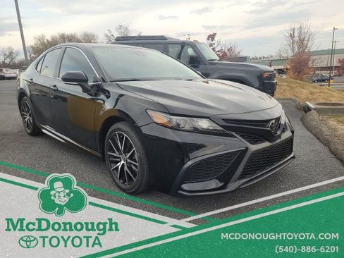 Used 2024 Toyota Camry SE image 26