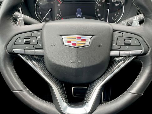 Used 2024 Cadillac XT6 Sport AWD/4WD image 10