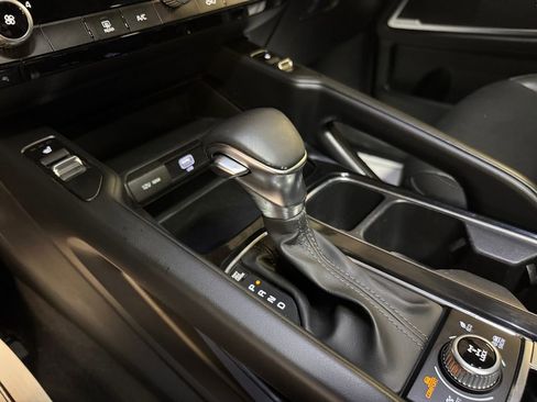 Used 2021 Kia Telluride S AWD/4WD image 21