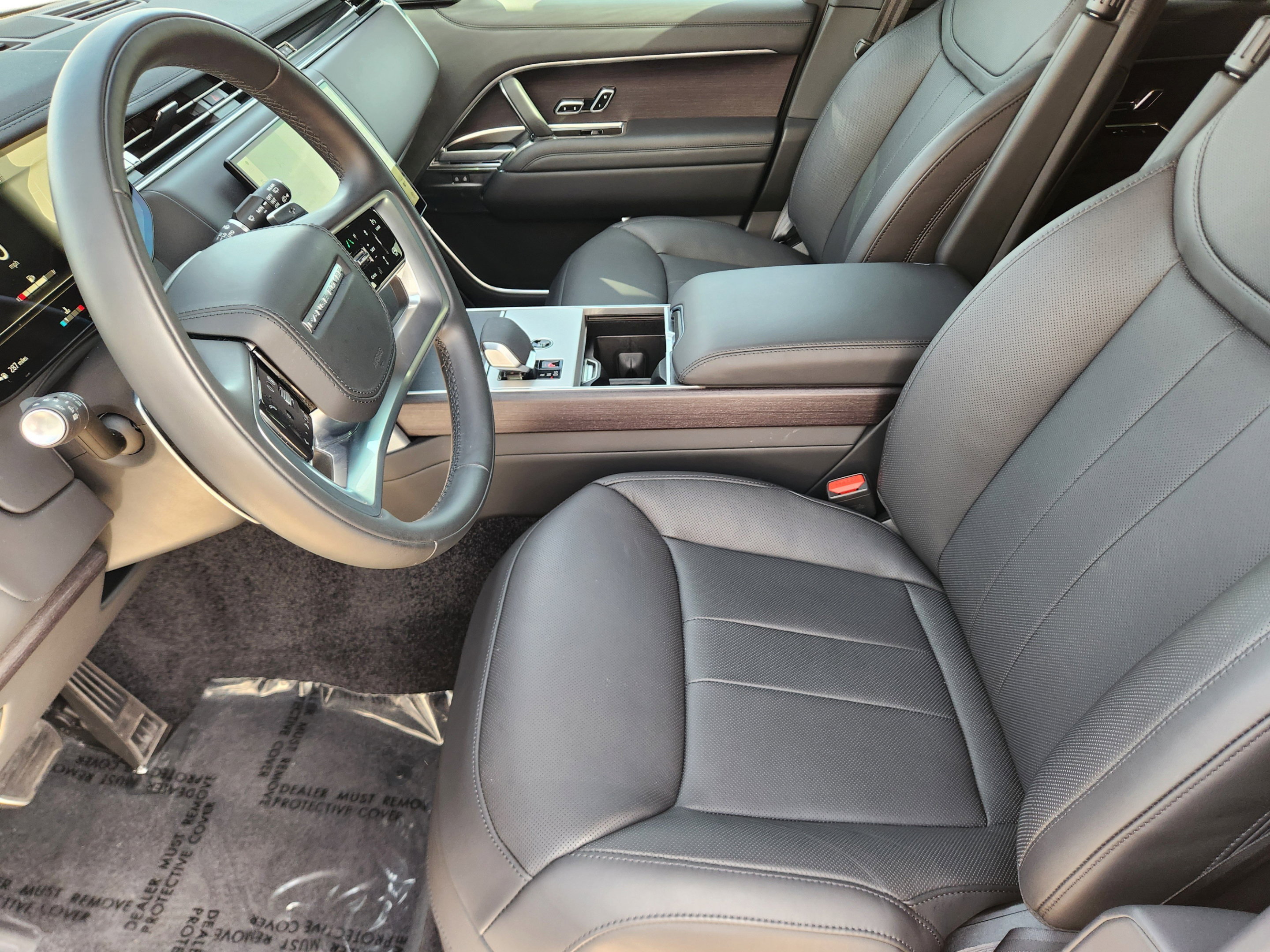 Certified 2025 Land Rover Range Rover SE AWD/4WD image 8