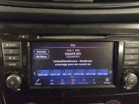 Used 2018 Nissan Rogue S AWD/4WD image 25