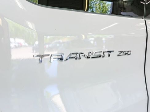 Used 2025 Ford Transit 250 Low Roof w/ Exterior Upgrade Package RWD image 9