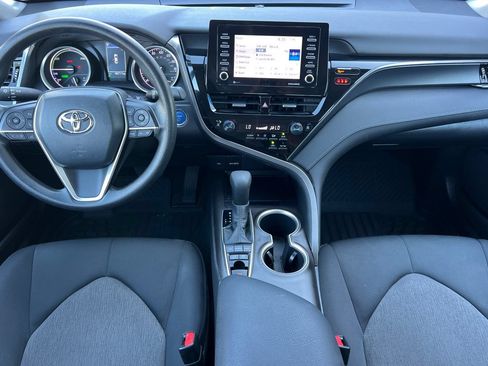 Used 2022 Toyota Camry LE FWD image 16