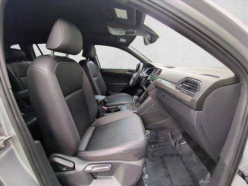Used 2023 Volkswagen Tiguan SE R-Line FWD image 22