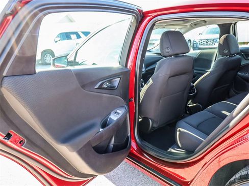 Used 2024 Chevrolet Malibu LT image 23