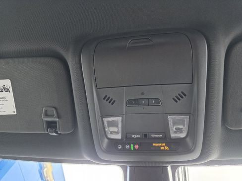 Used 2021 Chevrolet Blazer RS image 16