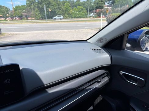 Used 2025 Kia K4 FWD image 32